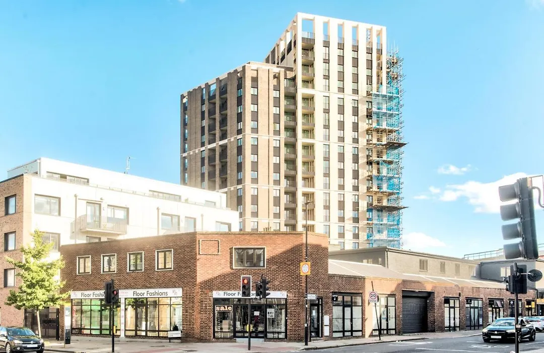 2 Bedroom Apartment In Brixton With Wi-Fi-1
