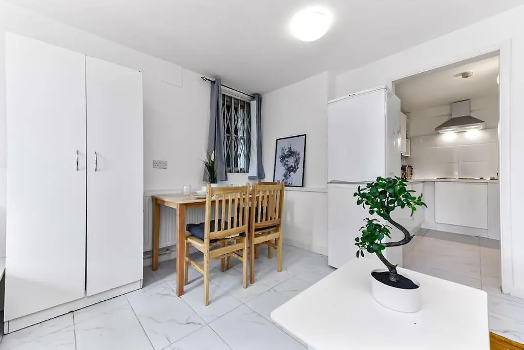 Deluxe Studio Near Camden Town-1