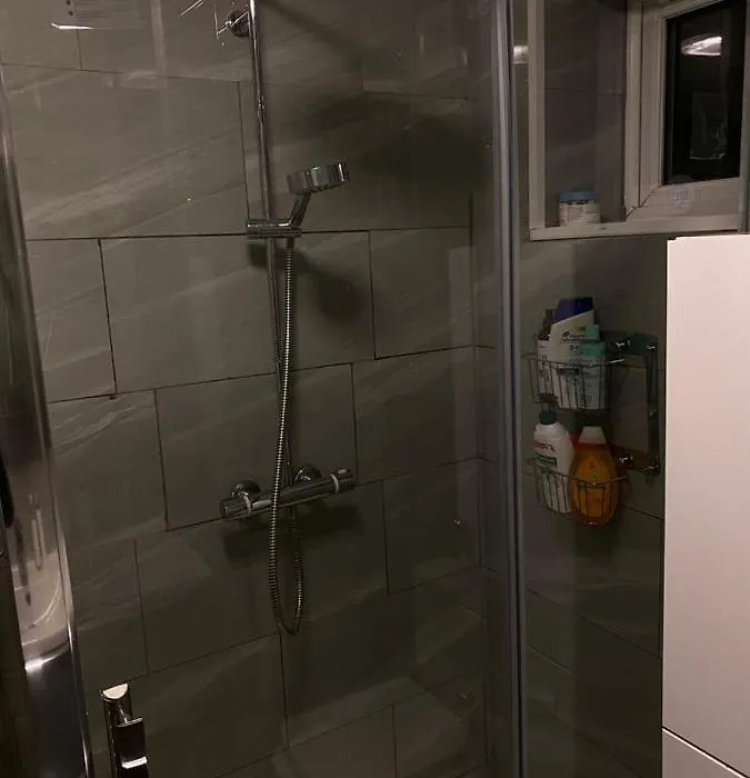 A Modern Flat In Southeast London-1