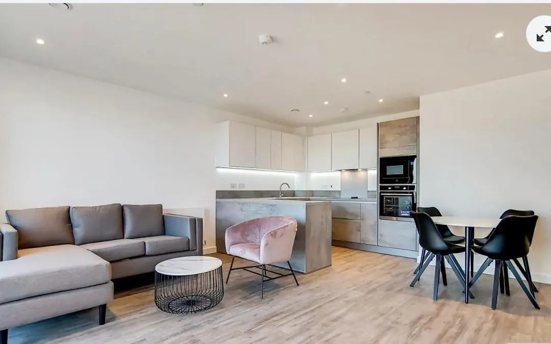 Modern Stay With Free 24Hours Gym-1