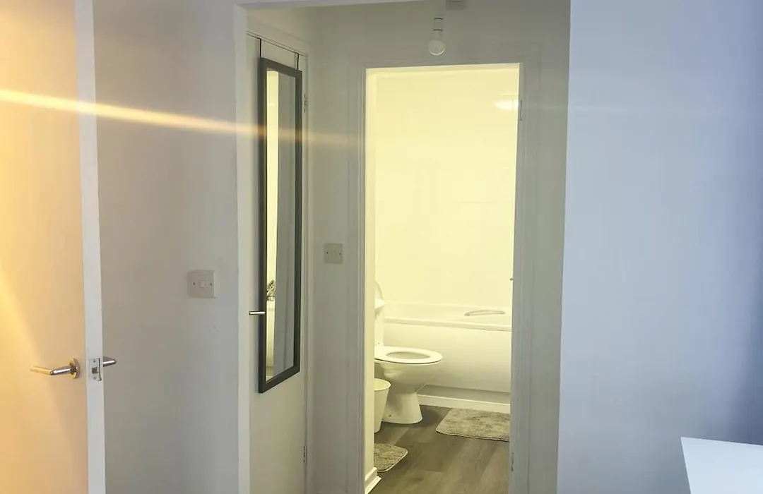 Comfortable And Cosy London Stay-1