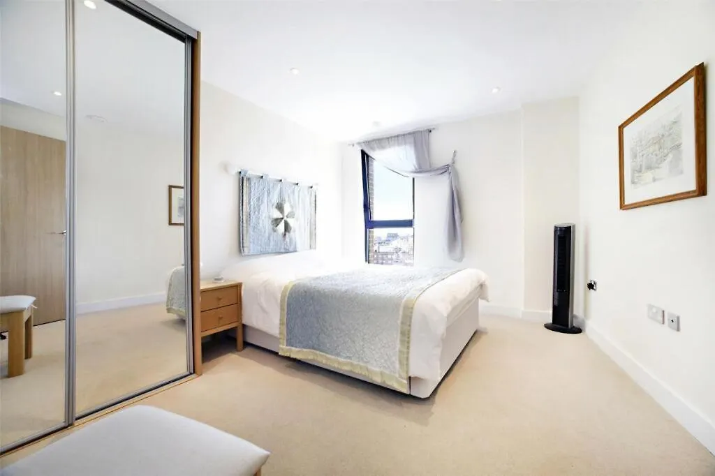 Tower Bridge Apartments-1