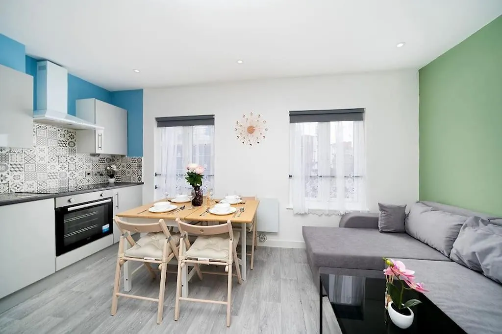 Soho Apartments F4-1