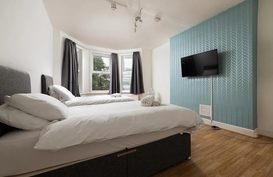 Charmstay Shepherds Bush-1