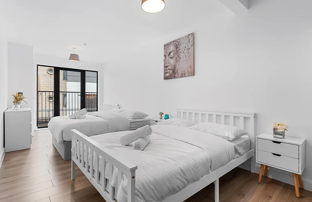 Three Bedroom In Heart Of Central London Mr4-1