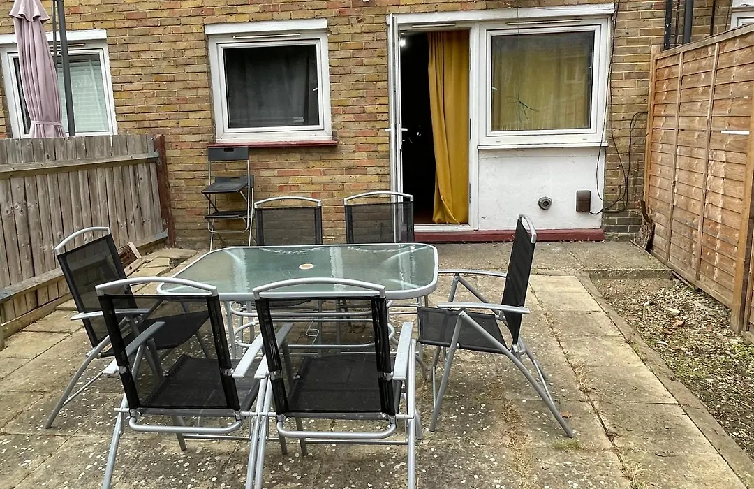 London Stratford 3 Bedrooms House, Separate Reception, Close To Abba, Westfield, Olympic Stadium-1