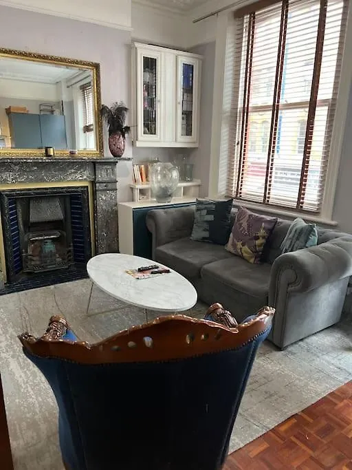 Central London Apartment-1