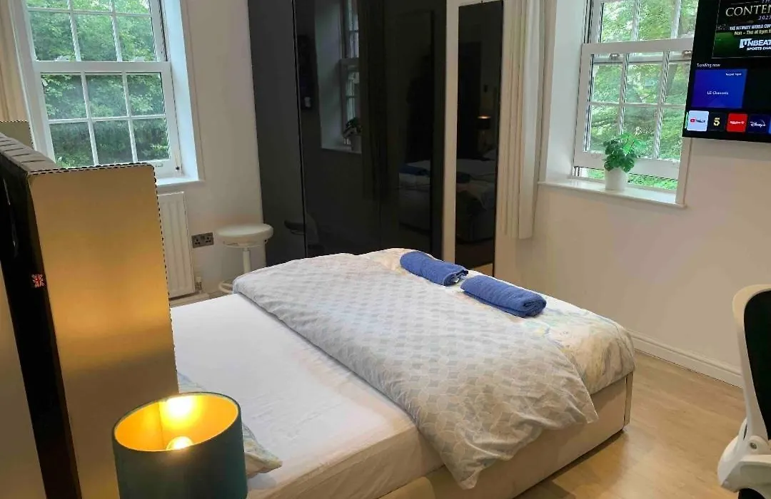 Central London Property-Ensuite, Double And Budget Room-1
