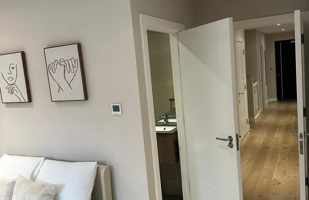 Richardson Deluxe Apartments - 3 Bed-1