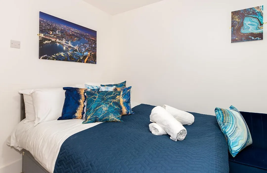 Cozy Ground-Floor Studio, Excellent City Access-1