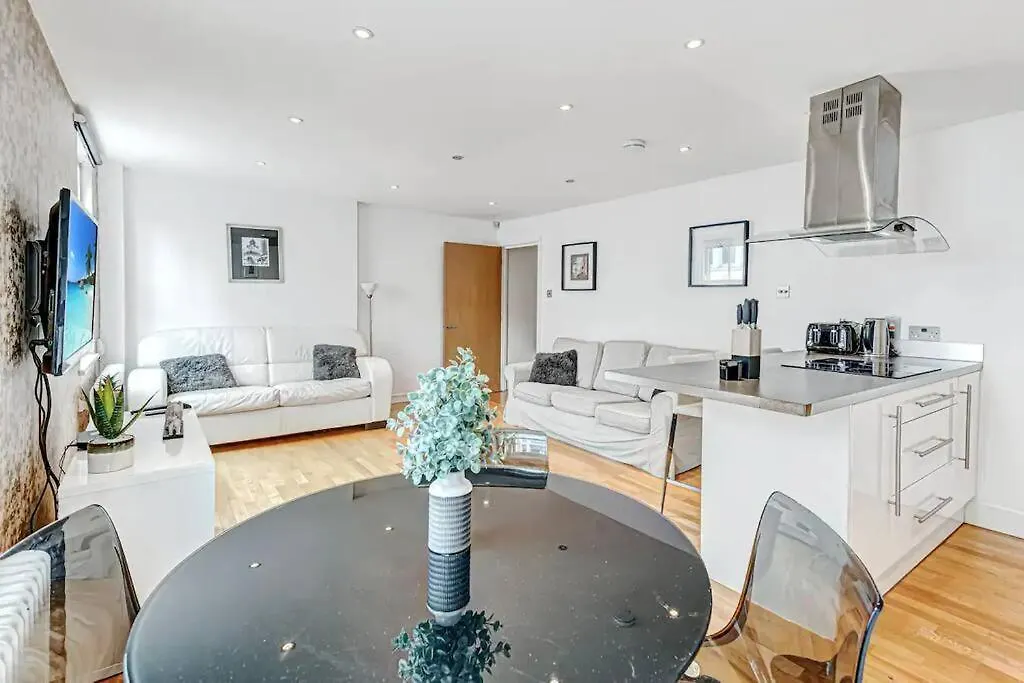 2Br Flat Next To London Eye On Lower Marsh 96A-1