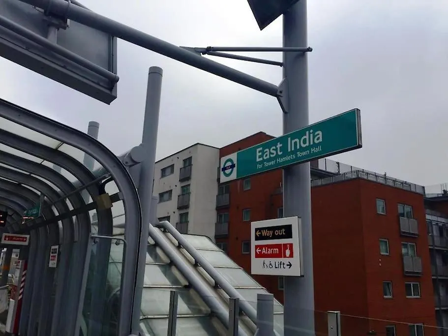 1 Bedroom Flat Near Excel, O2, Canary Wharf - London-1