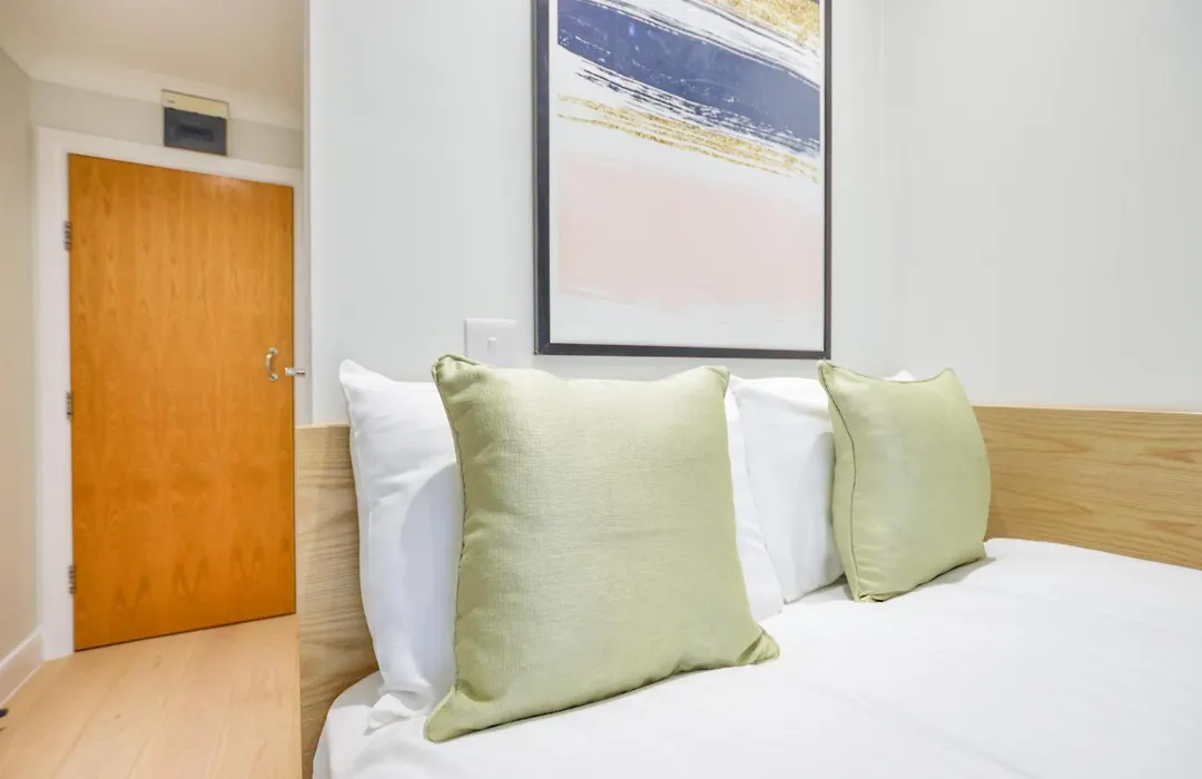 Queensborough Terrace Serviced Apartments-1
