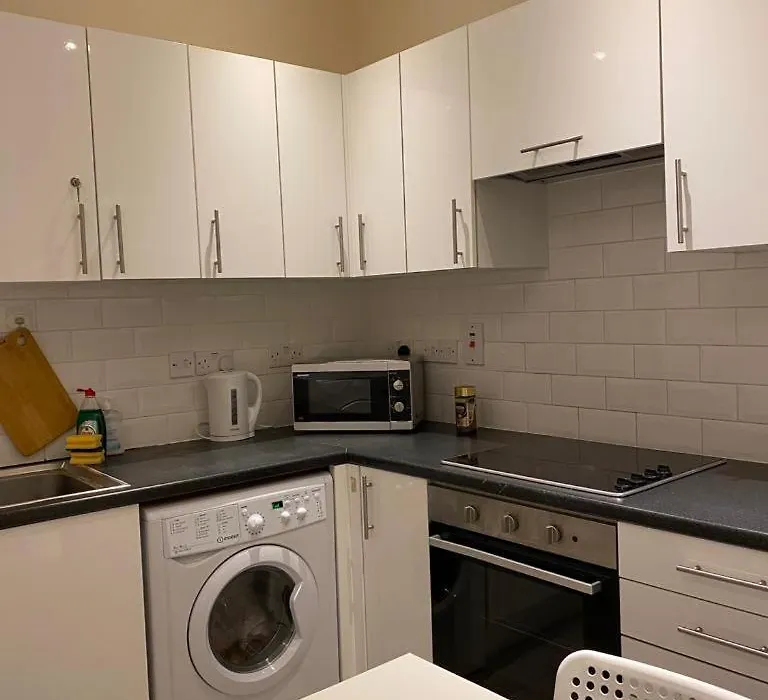 Lovely Private Rooms In Camden, Central London-1