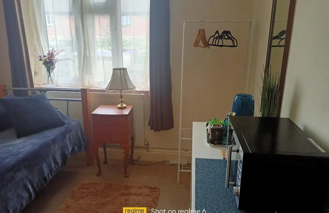Goldy'S Place In E17-1