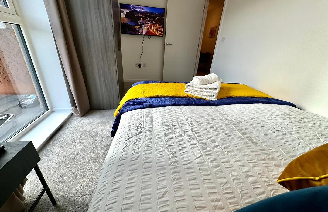 3Bedroom, 2Bathroom, Balcony,Luxury Flat Westfield-1