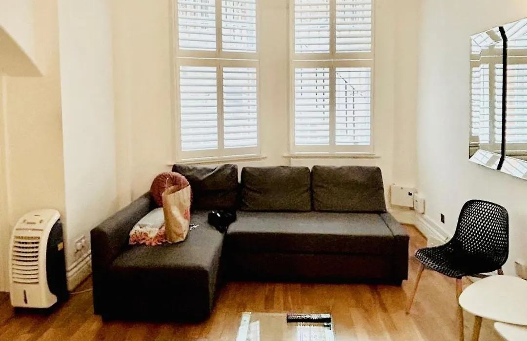 2 Bedroom Flat In Diplomatic Enclave In Kensington-1