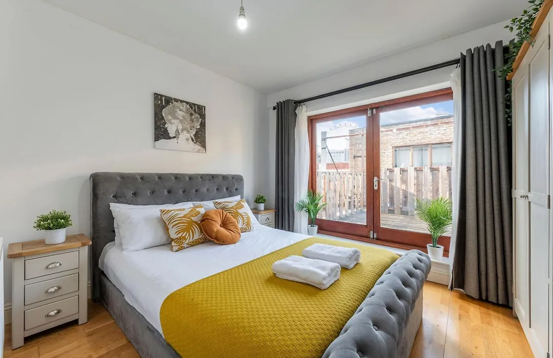 View Of The London Eye & Large Terrace - Excellent Flat Close To London Waterloo Station-1