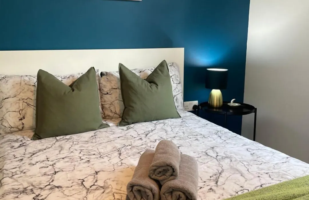 5 Minutes To Wembley Rooms-1