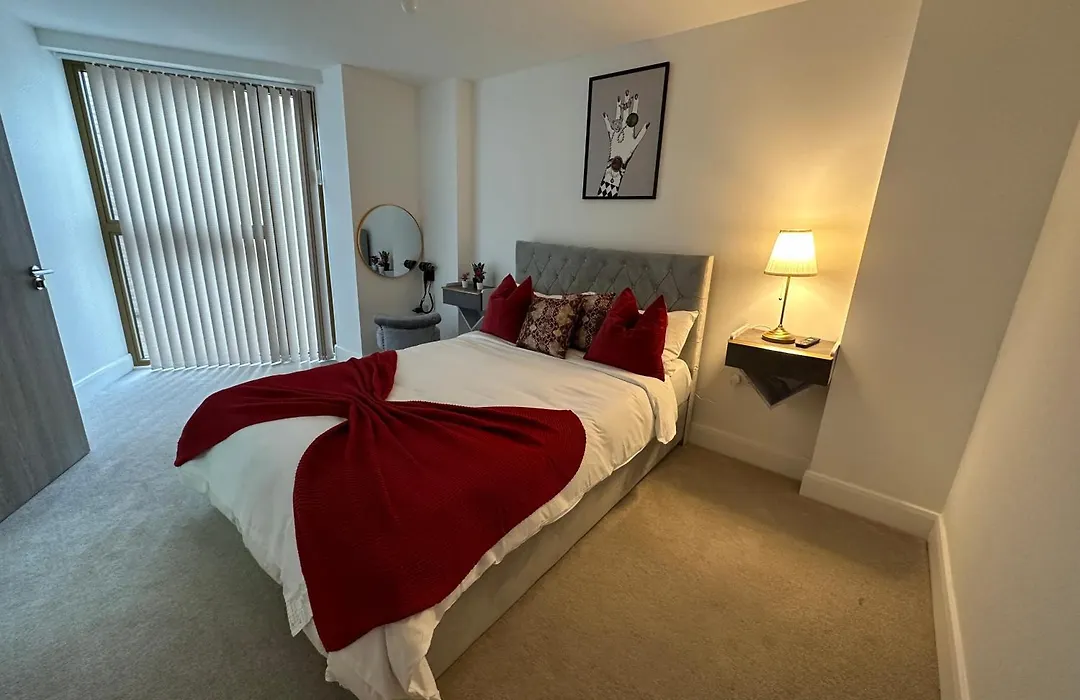 Luxury 2 Bedrooms - 2 Bathrooms - F5-1