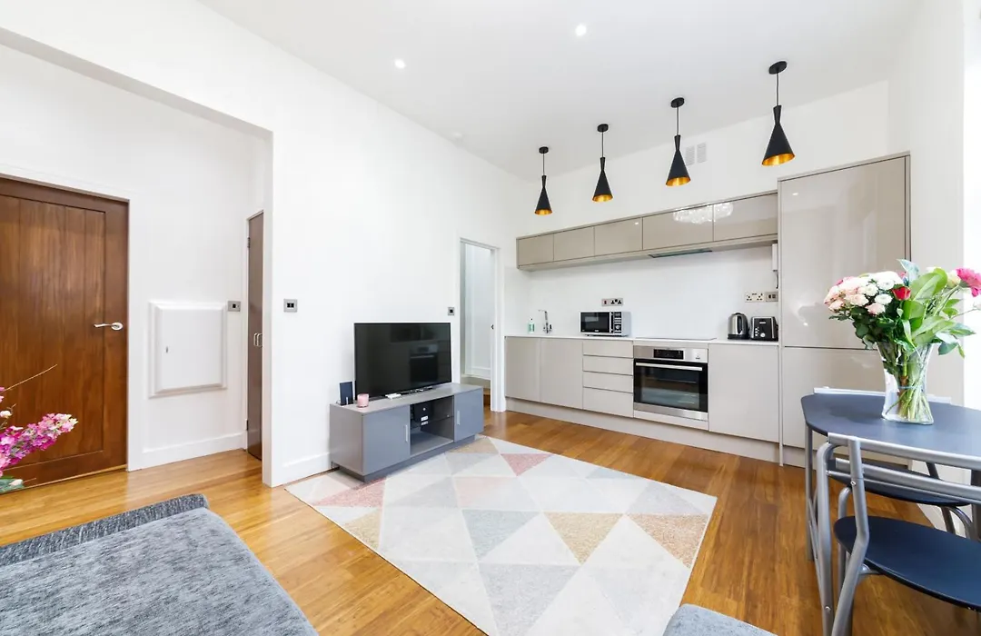 Paddington Bliss Suite-1