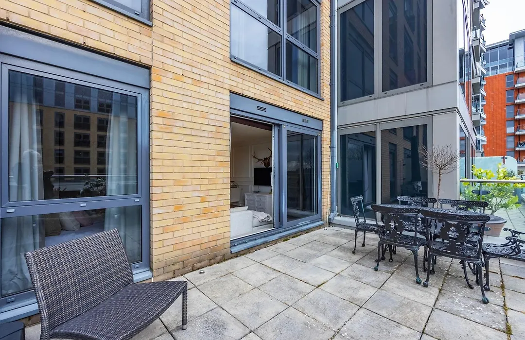 Chelsea Harbour Living-1
