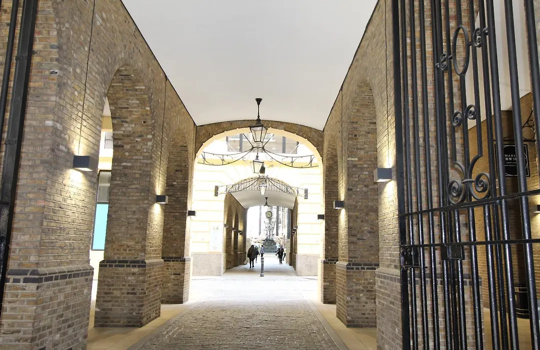 Tooley Street Apartments By Viridian Apartments-1