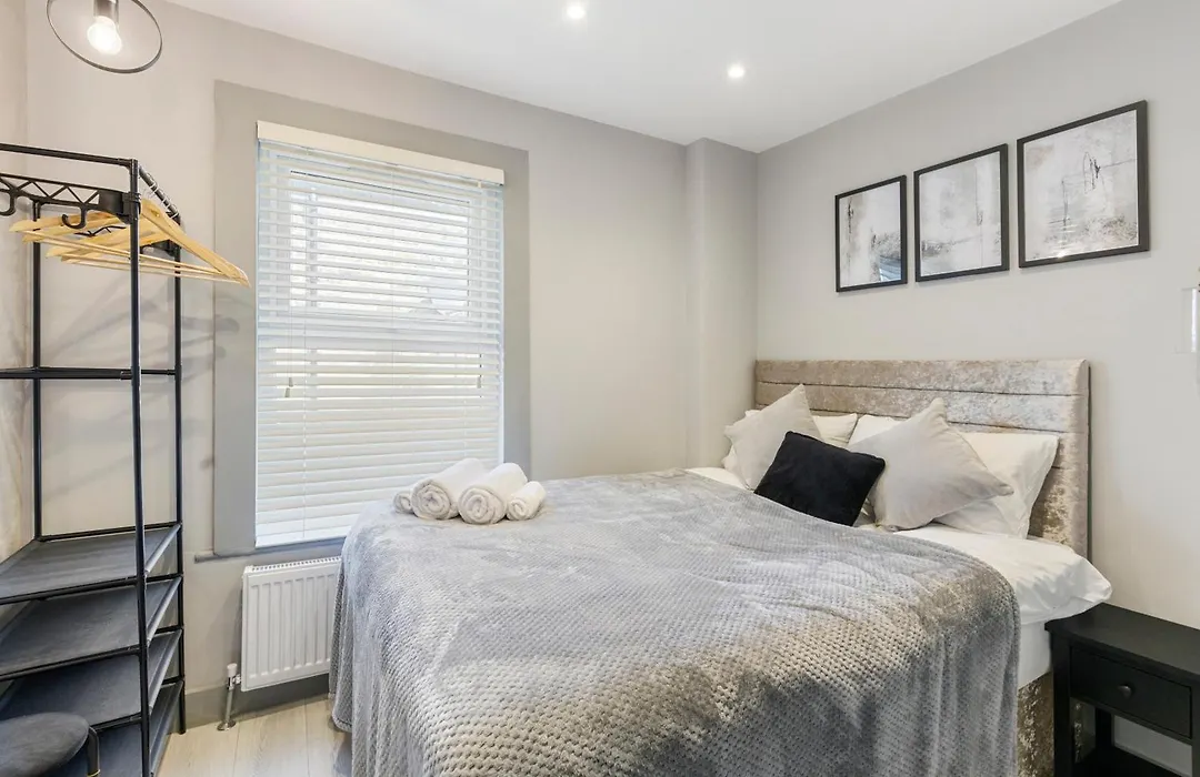 Wembley Luxury 3 Bedroom-1