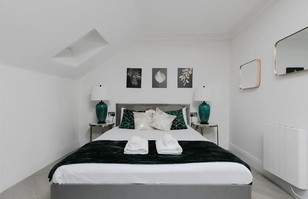Luxury Apartments Near Harrods And The Science Museum-1