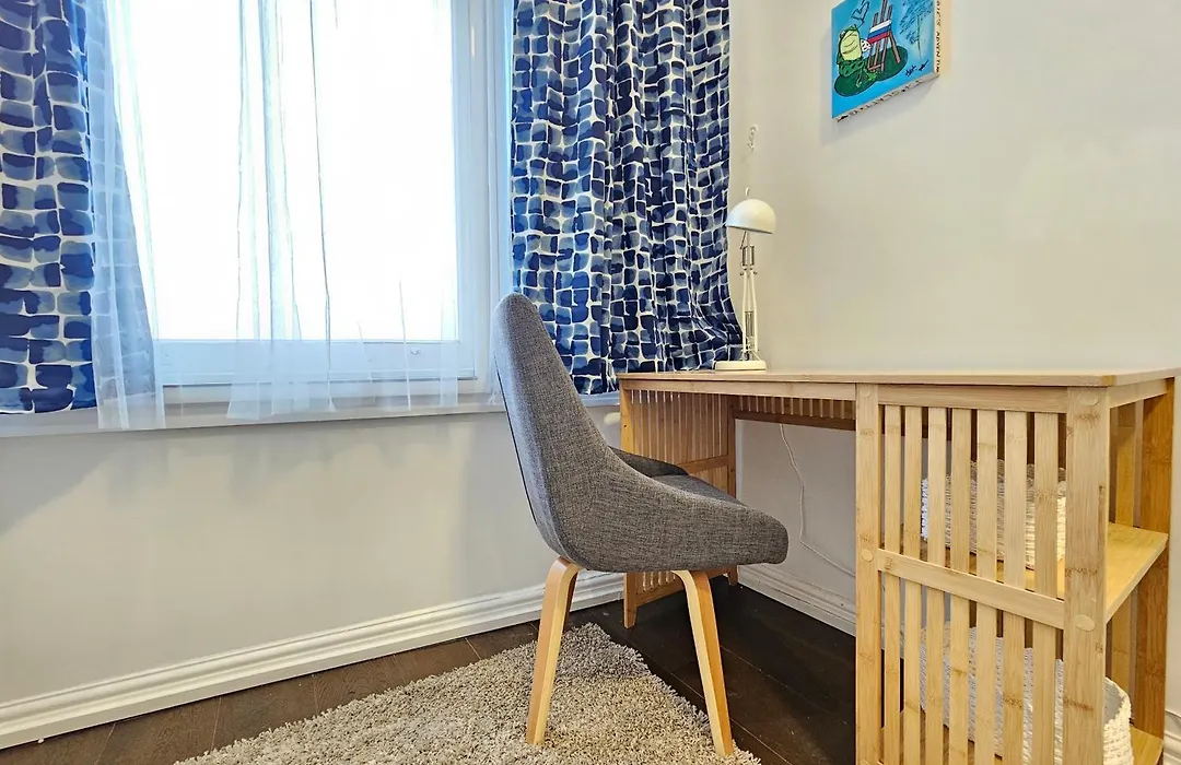 London Nest-1
