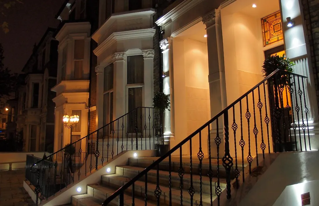 Hotel 65-1