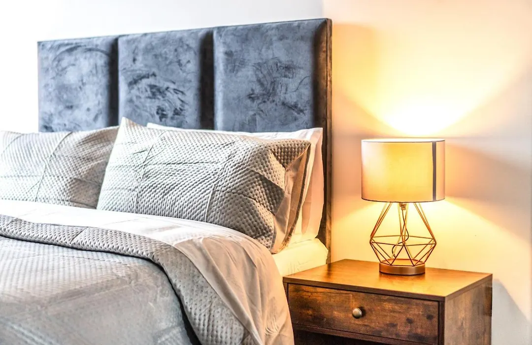 Luxury 2 Bedroom Apartment In Tower Hill-1