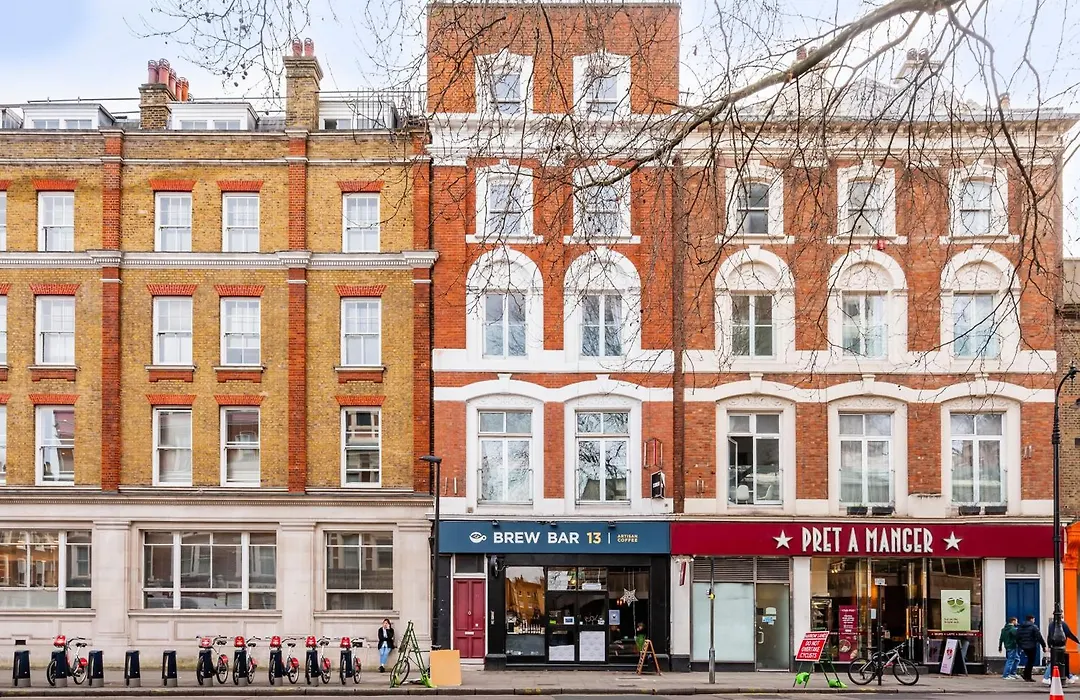 Large 1 Bedroom In Center Of London-1
