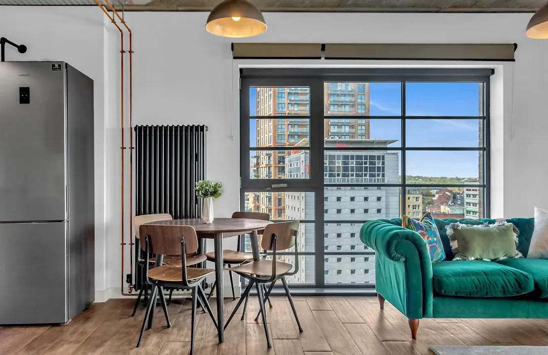 Mysquare State-Of-The-Art 1 Bedroom Apartments Near Wembley Park-1