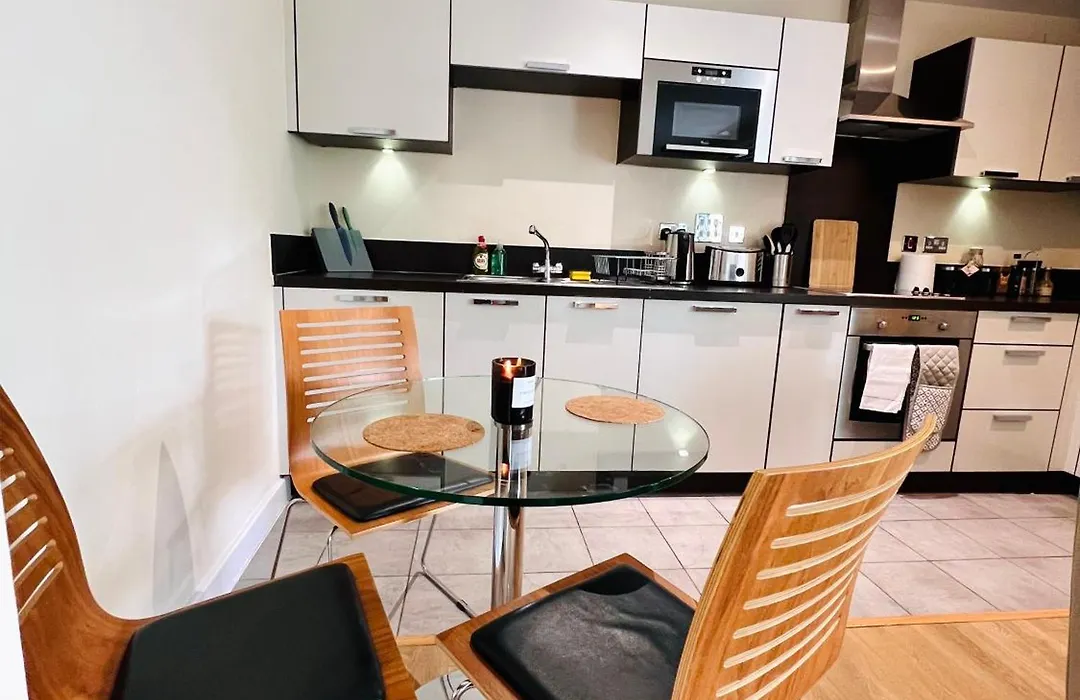 Canada Water Se16 7Aq 2Bed Apartment-1