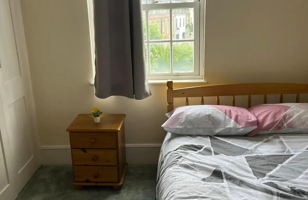 South Kensington Apartment-1