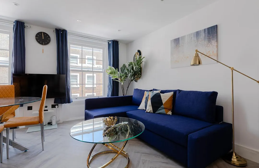 Comfortable Apartments Near Harrods-1