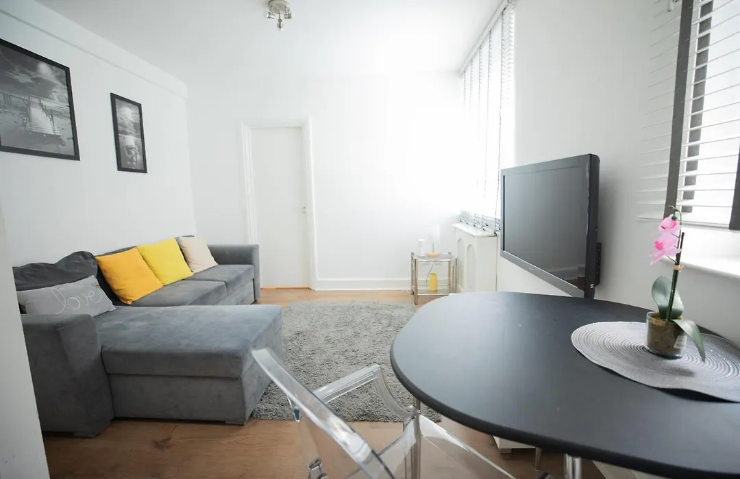 One Bedroom At Chelsea Cloister Hotel-1