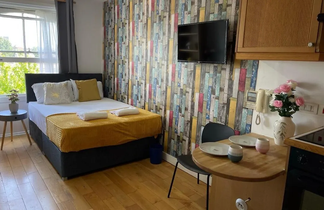 Portobello Road Artistic Studios-1