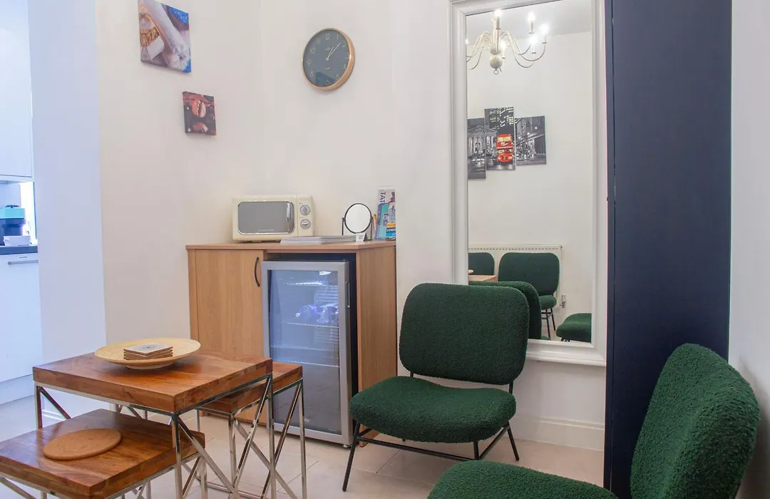 Central London Apartment - Great Location-1