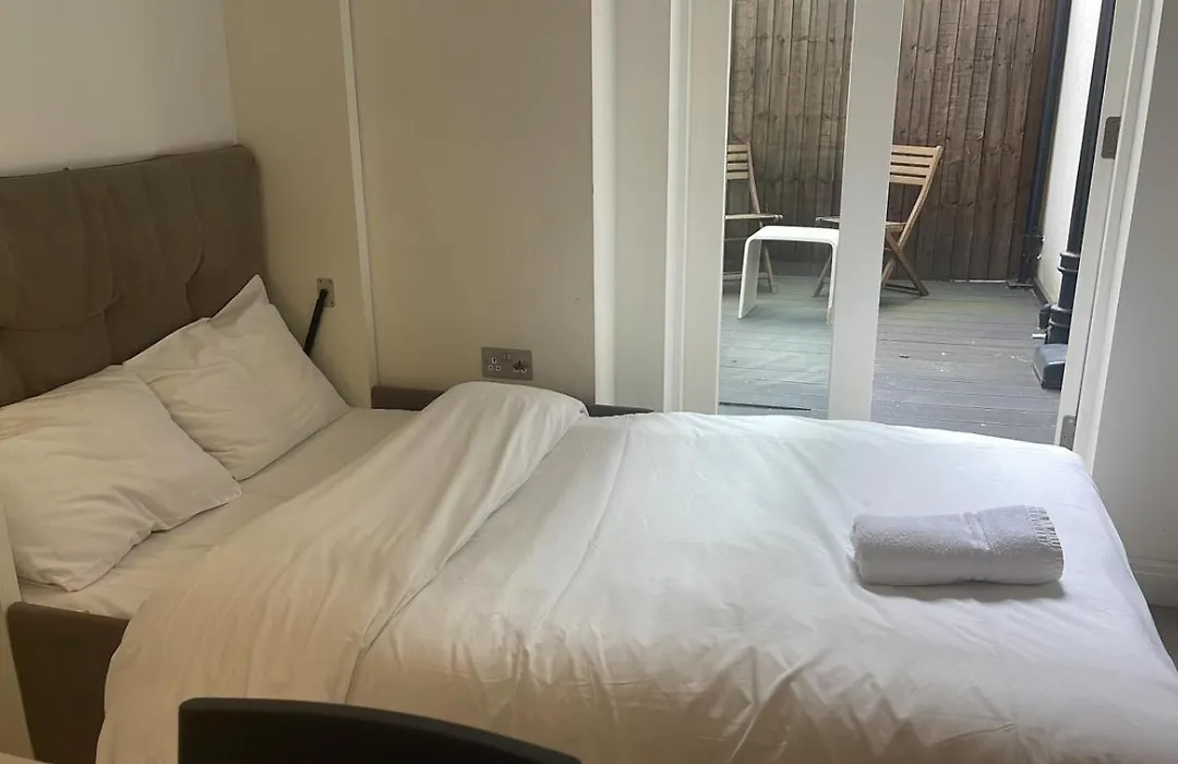 Knightsbridge Suites-1