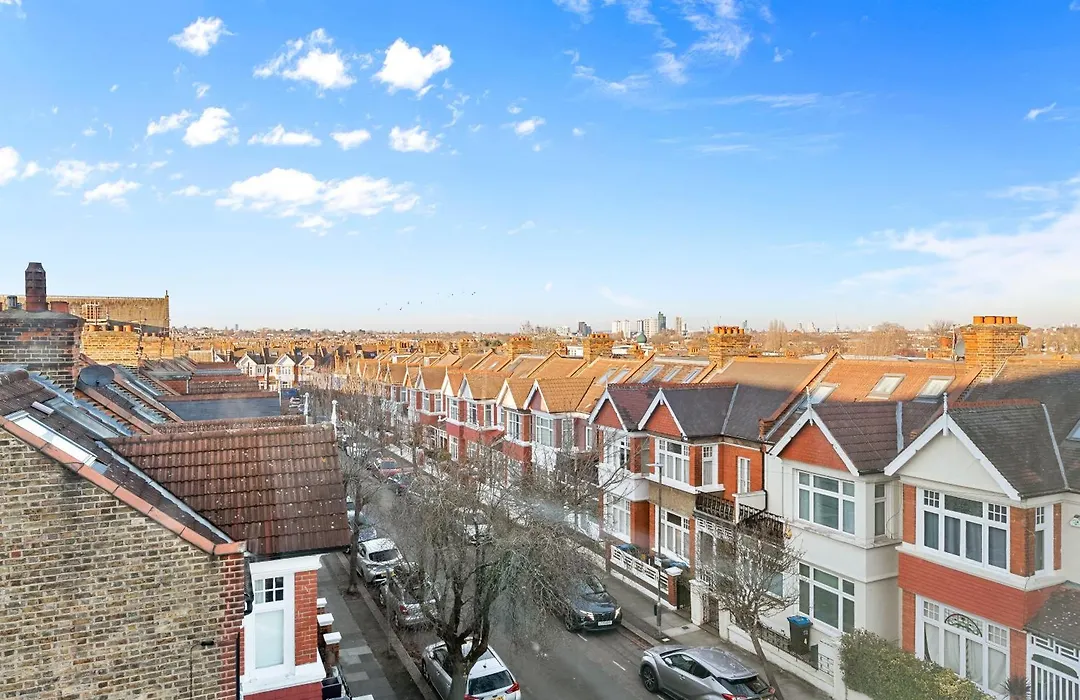 Wimbledon Two Bedroom Luxury Stays - Central London-1