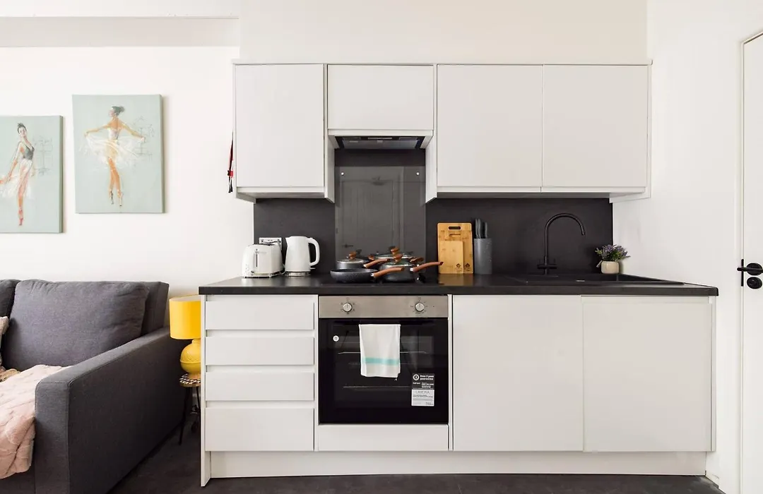 Wild Roses Serviced Apartments - Chelsea-1
