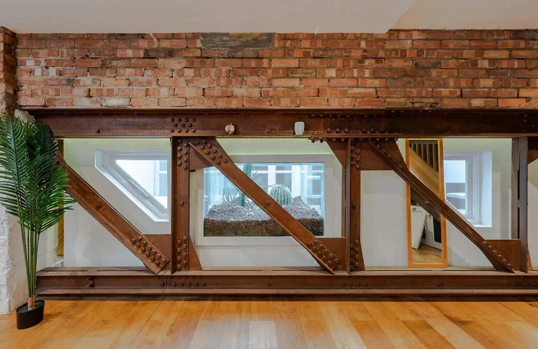 Stunning Duplex Apartment In Central London-1