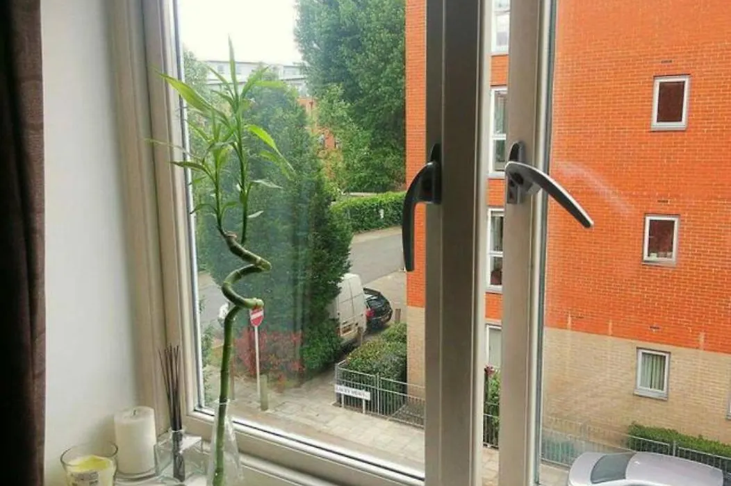 Modern Lovely Bedroom Close To Stations In East London, Zone 2-1