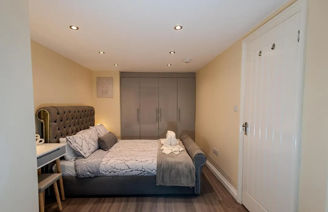 Basement Apartment-1