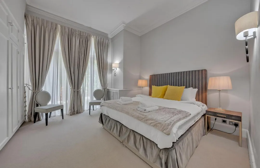 Knightsbridge - Hans Place Apartments-1