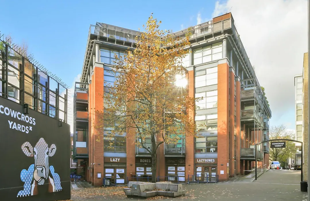 Flat 315, 33 Birtton Street-1
