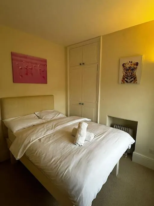 Cozy Sleep 4 -Mayfair-Hyde Park Gh20-1