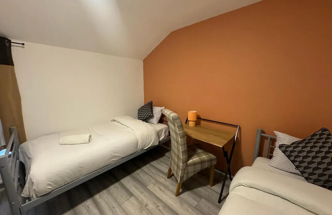Tottenham Velvet Suites-1